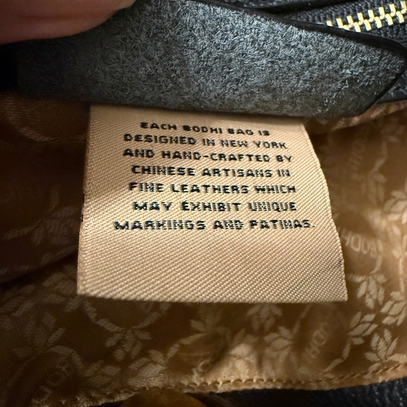 Vintage Bodhi Black Pebbled Leather Bucket Shoulder Bag with Front Pockets - Picture 6 of 16